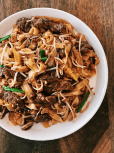 Easy Dim Sum Beef Chow Fun - Stir Fry Beef Rice Noodle