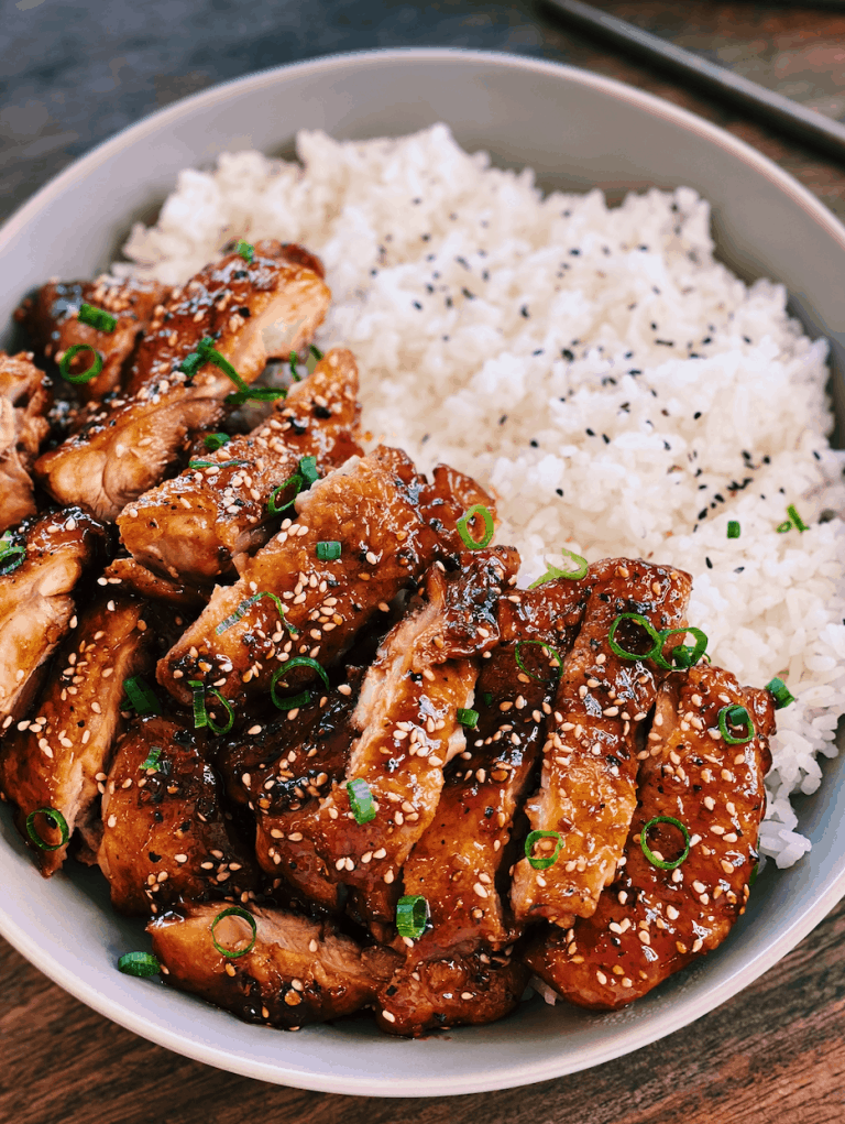 Garlic Black Pepper Chicken served with rice