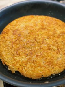 pan frying Crispy Potato Pancake