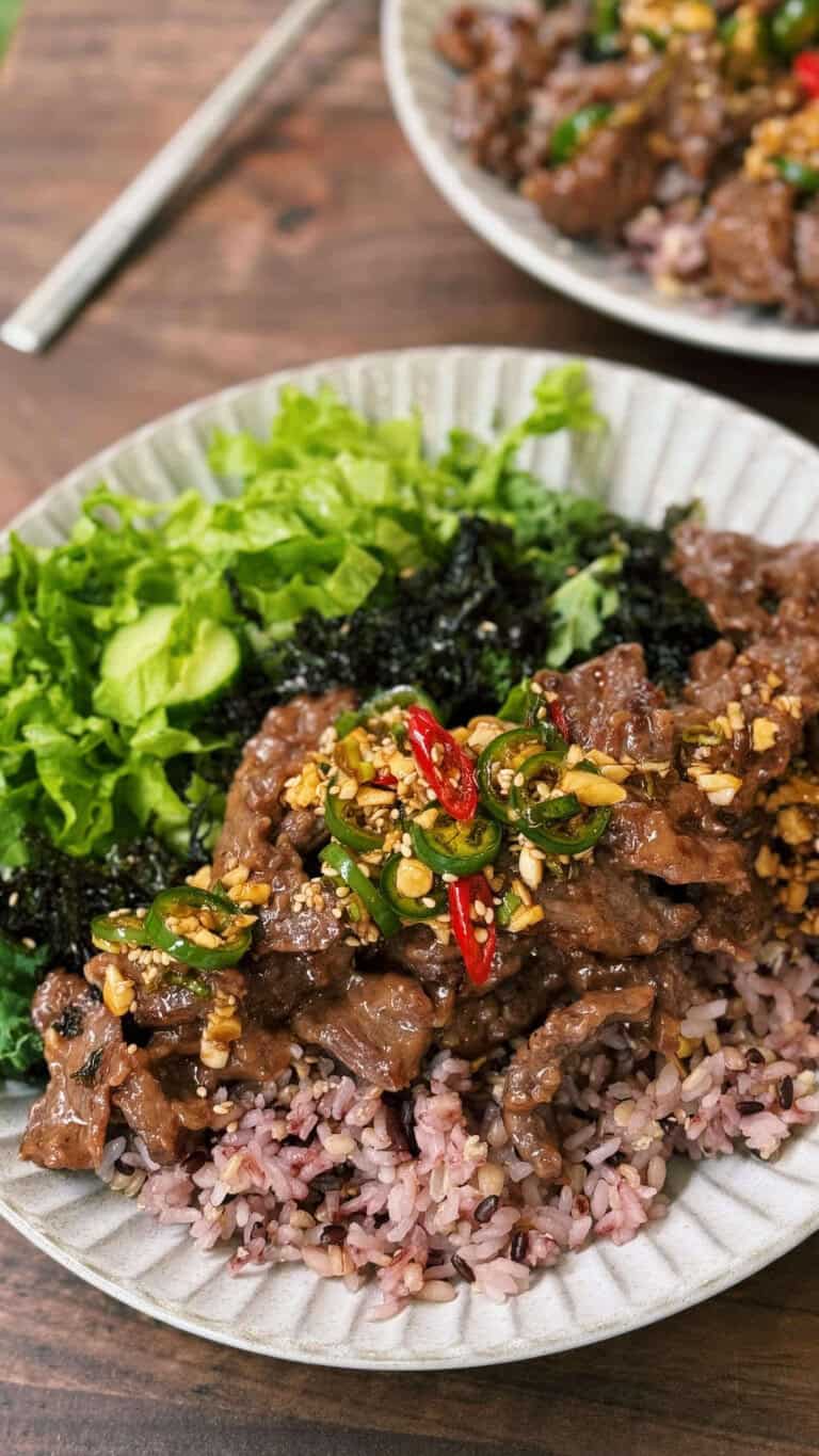Beginner Friendly Stir-Fry Spicy Steak Rice Bowl