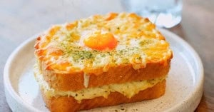 Cheesy Yolky Tuna Melt