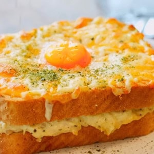Cheesy Yolky Tuna Melt