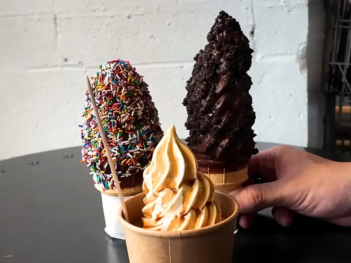 Hoche Glacé - Ice Cream lineup