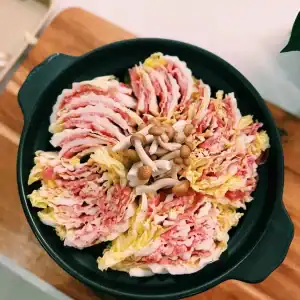 Layers of beef and cabbage for Mille Feuille Nabe