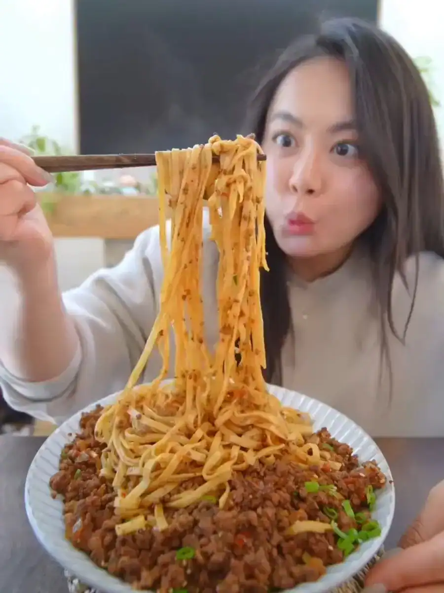 Tiffy enjoys Spicy Beef Noodle Stir Fry 