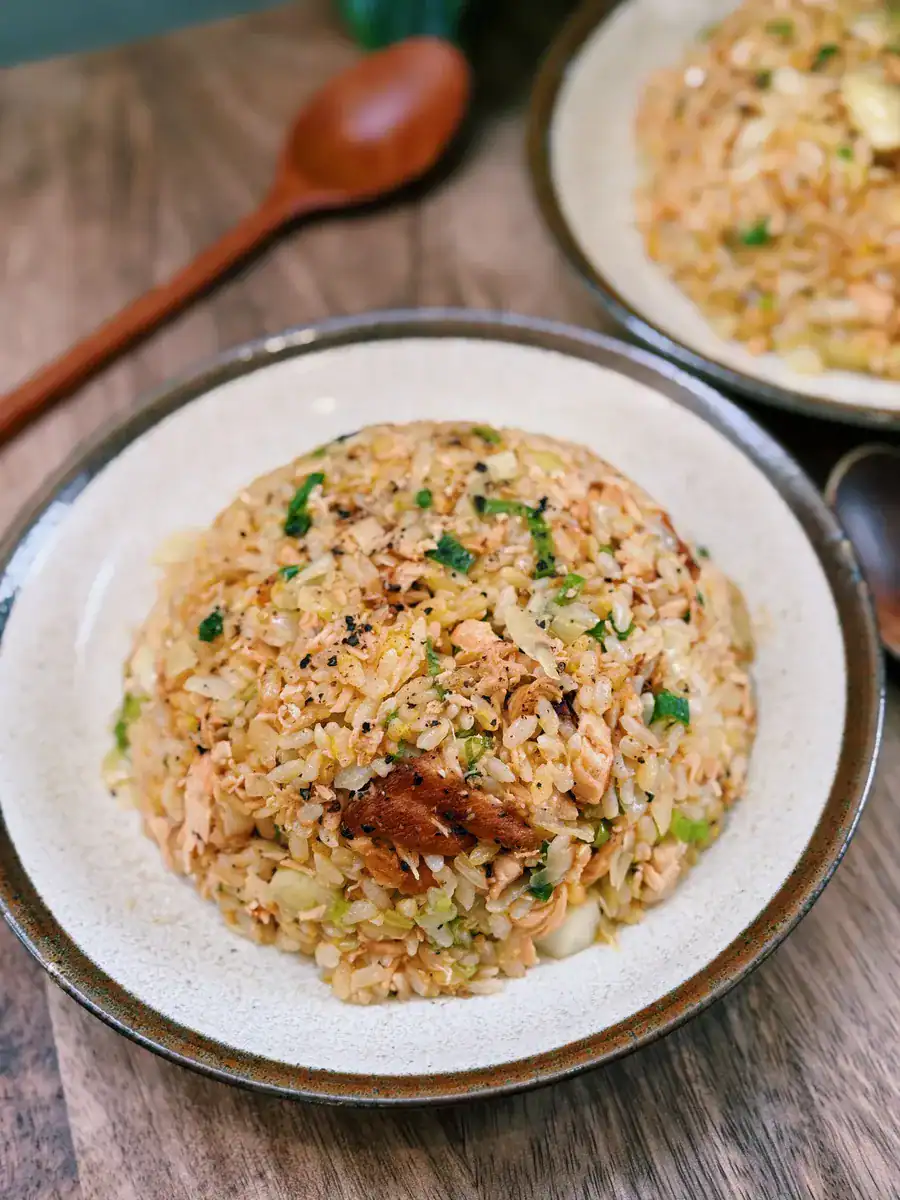 One Pot Golden Salmon Fried Rice - Tiffy Cooks