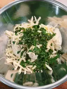Herbs and seasoning for Creamy Ricotta Mix Topping for Lasagna Soup