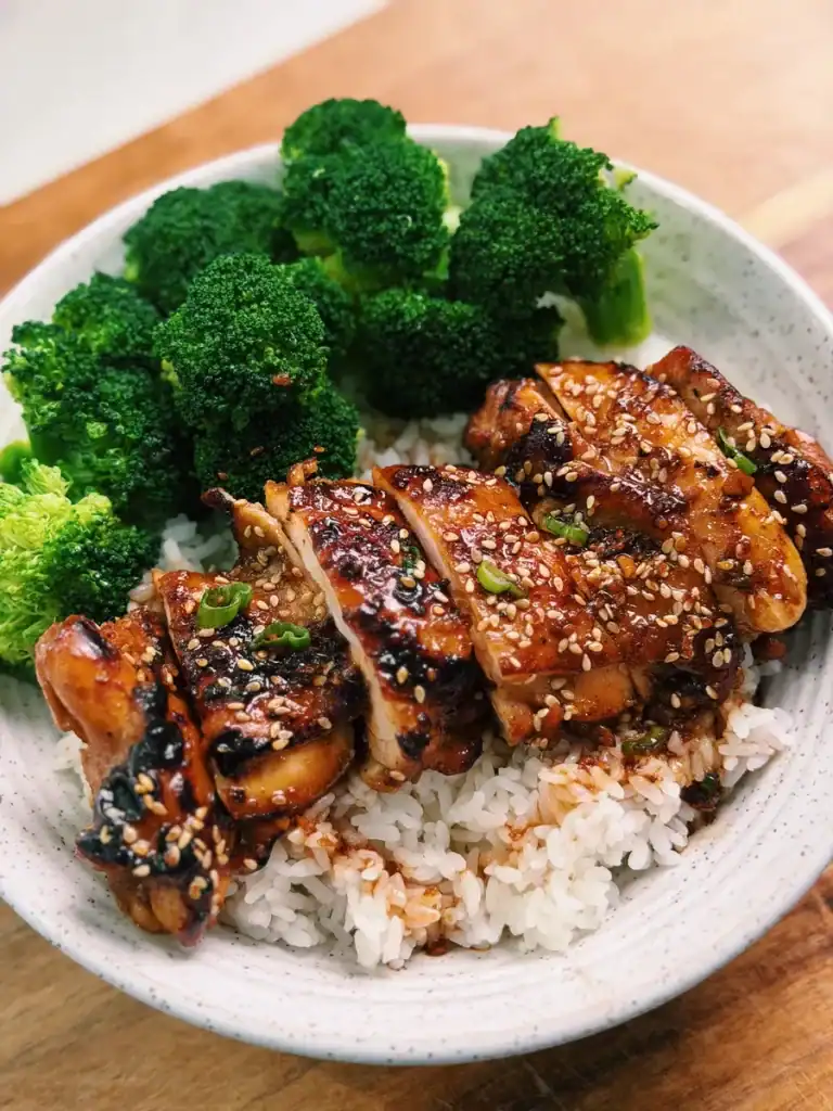 Korean Broccoli Namul Paired with rice and Black Pepper Chicken