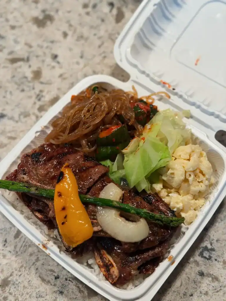 Me Bar-B-Que Plate