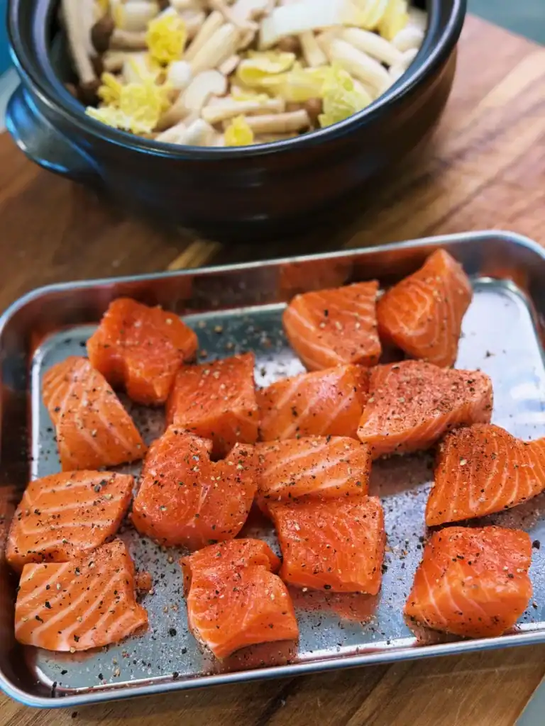 Seasoning Salmon for Miso Salmon Stew