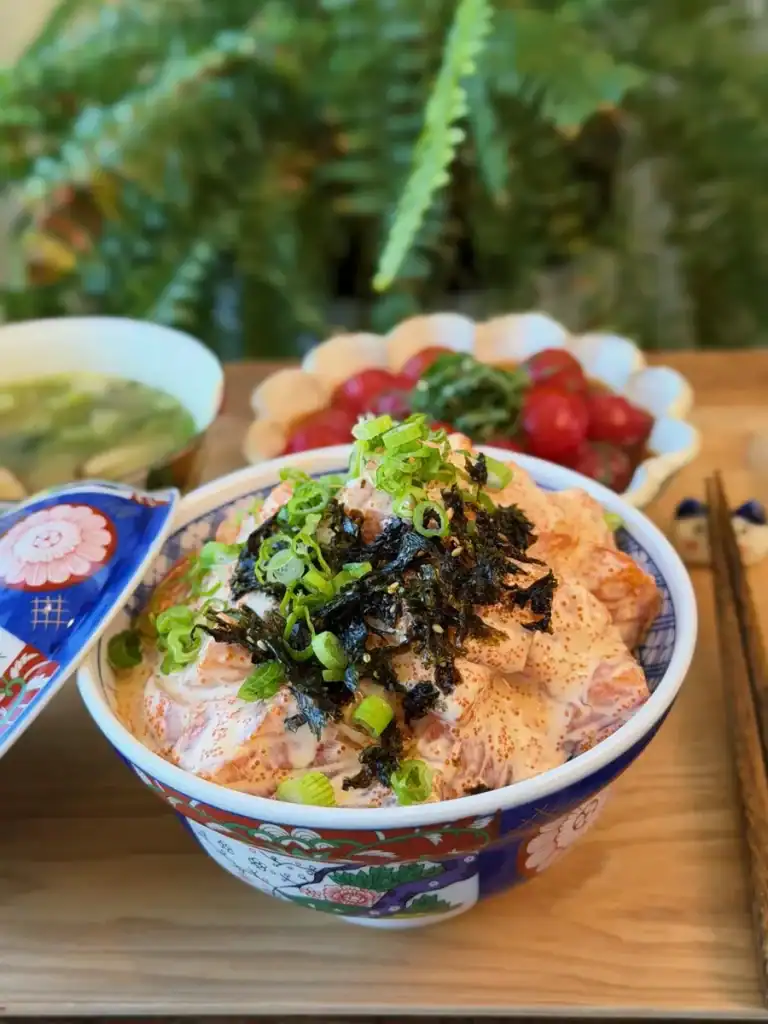 Creamy Wasabi Salmon Poke Rice Bowl