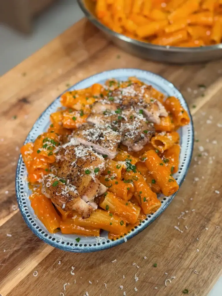 Creamy Gochujang Pasta with Crispy Chicken